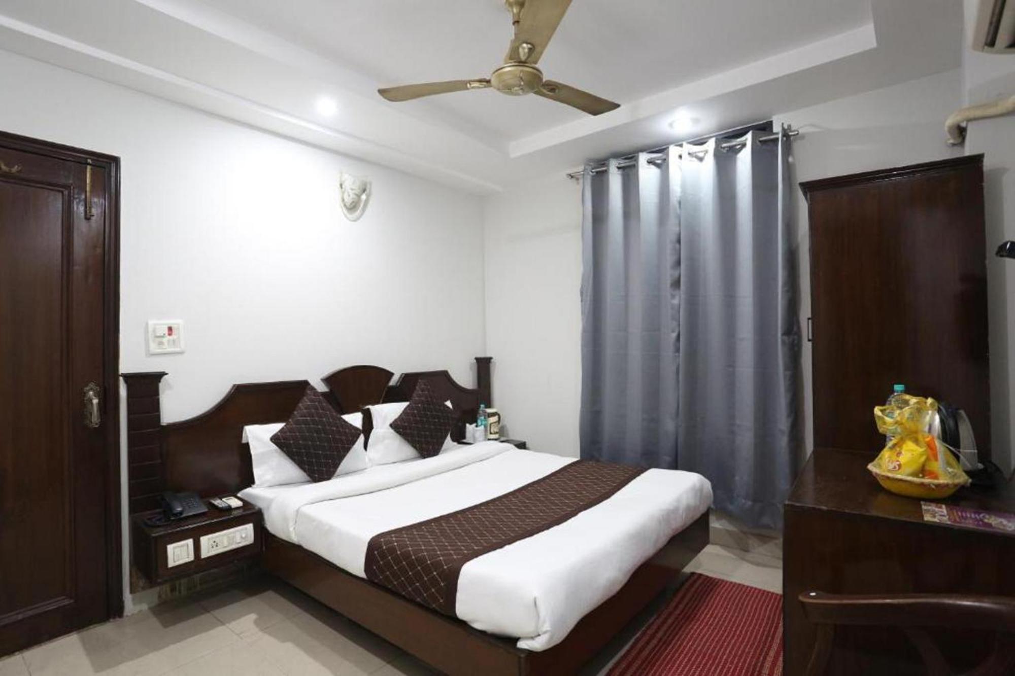 Hotel Suncity & Restaurant Hisār Exterior photo